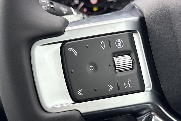 Used Land Rover Discovery 2025 for sale - 75787744: Photo 17