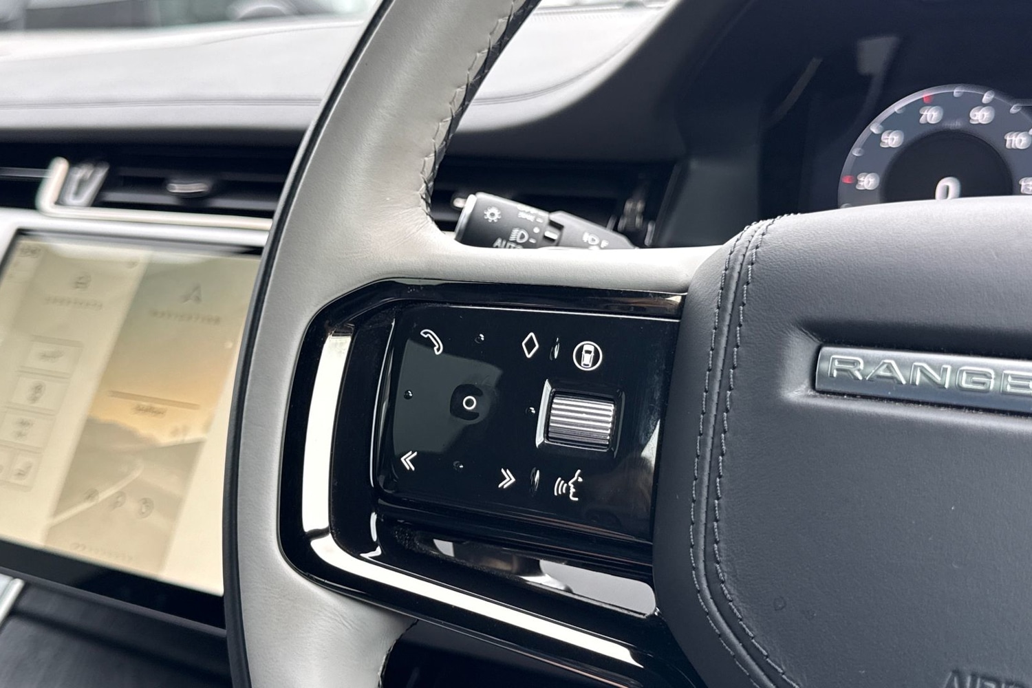 Used Land Rover Range Rover Evoque 2024 for sale - 76461022: Photo 35
