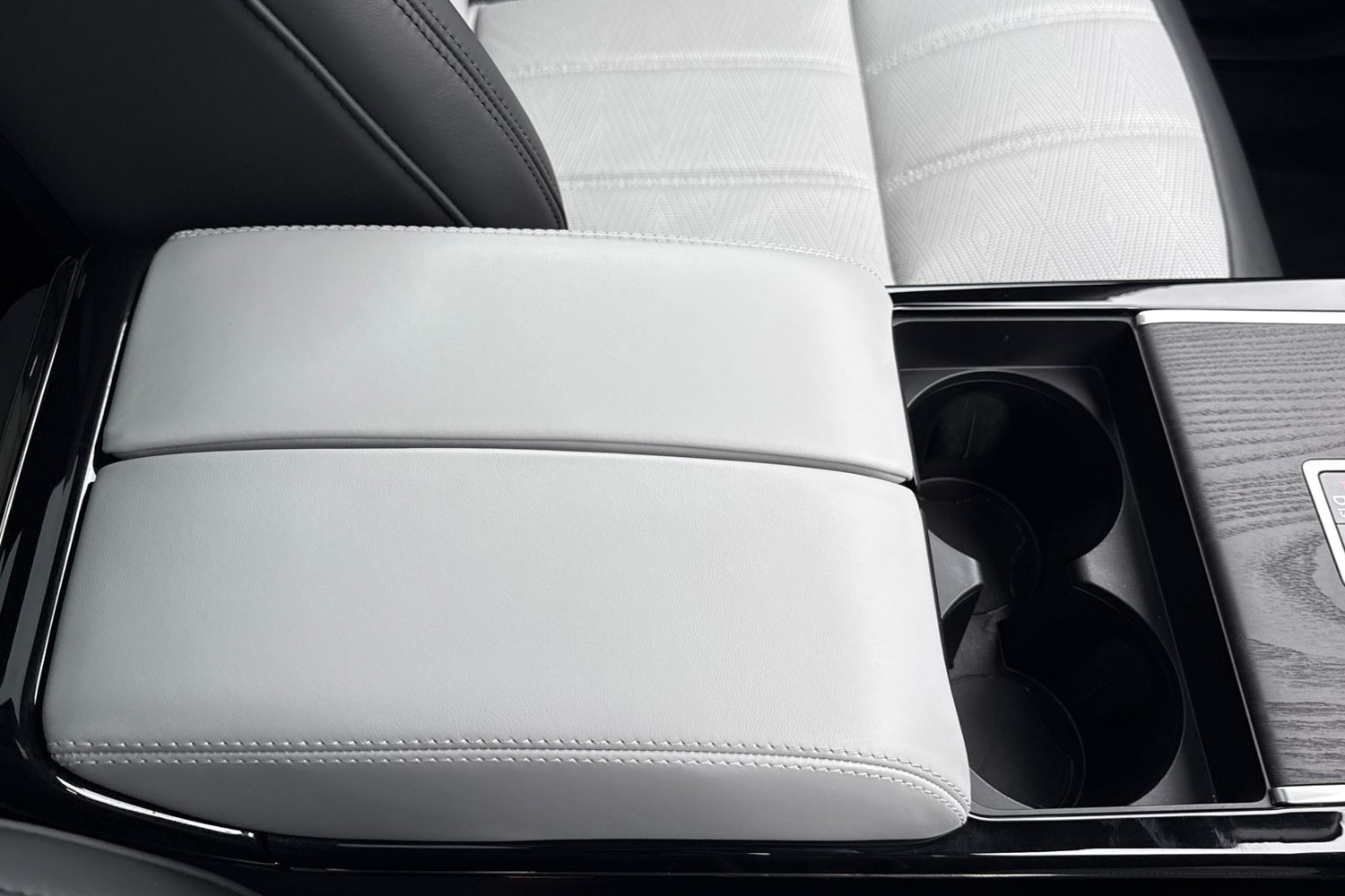 Used Land Rover Range Rover Evoque 2024 for sale - 76461022: Photo 46