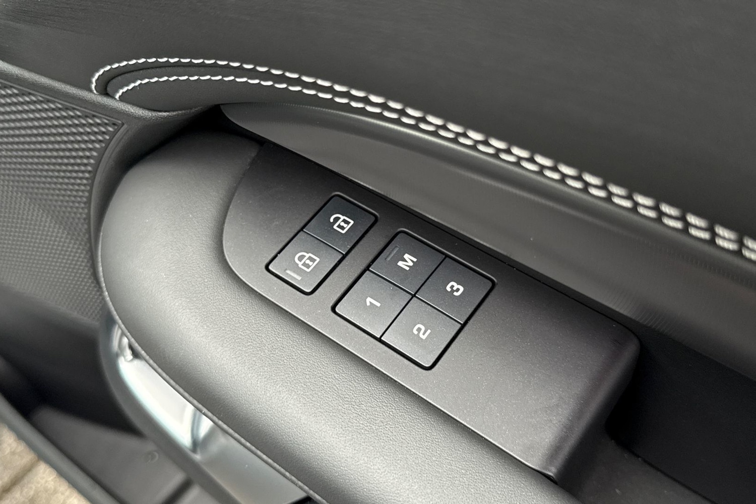 Used Land Rover Discovery 2024 for sale - 77451065: Photo 26