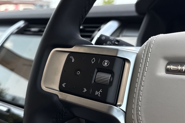 Used Land Rover Discovery 2025 for sale - 75785810: Photo 17