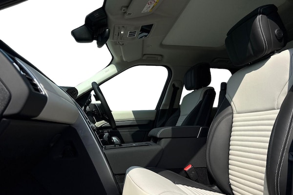 Used Land Rover Discovery 2025 for sale - 75785810: Photo 3