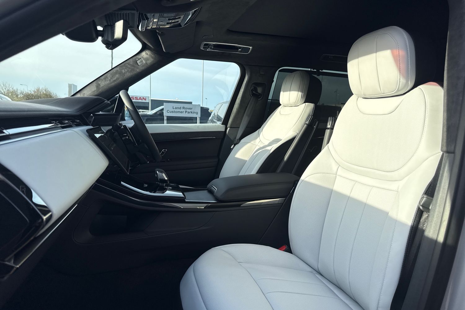 Used Land Rover Range Rover Sport 2025 for sale - 76460953: Photo 11