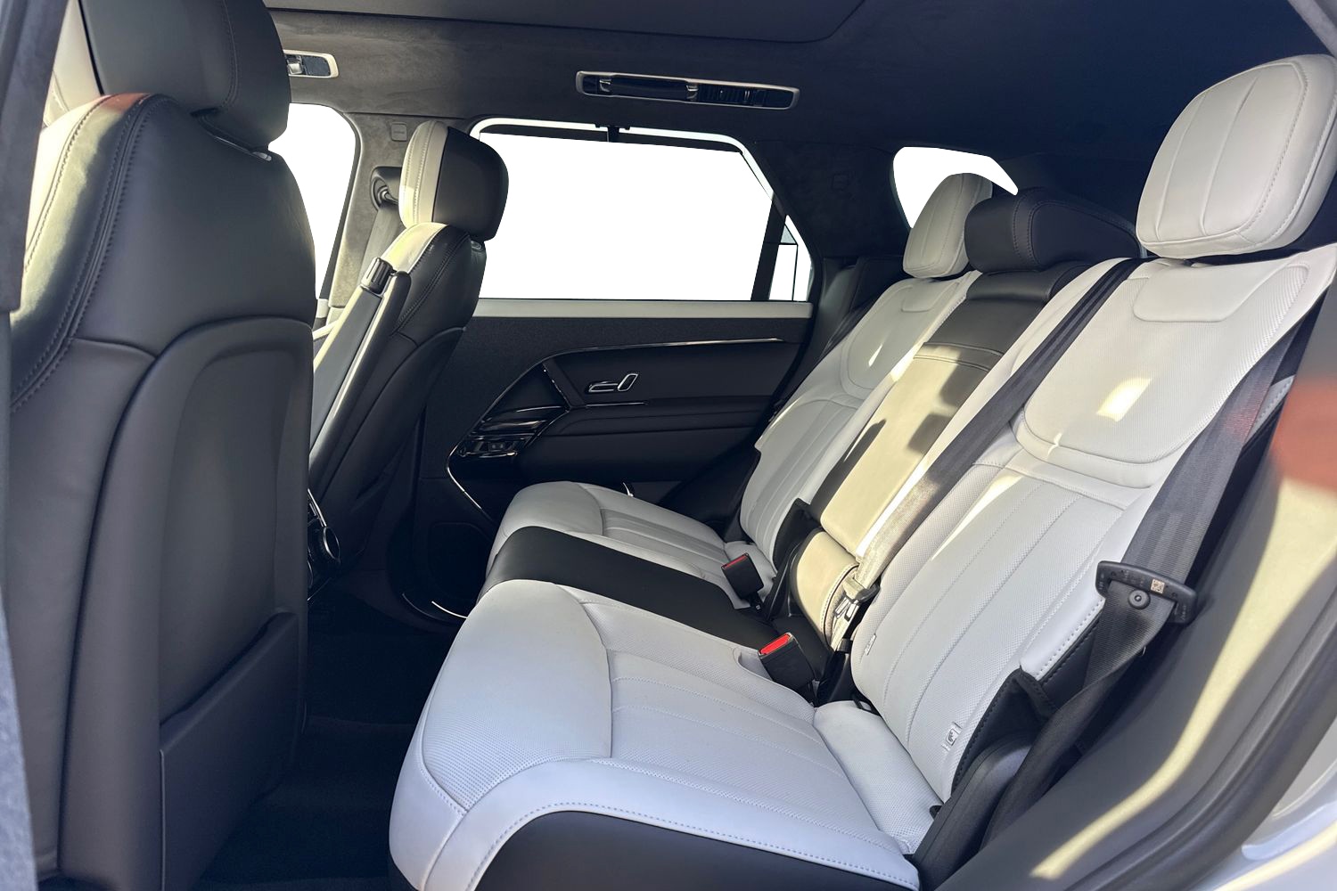 Used Land Rover Range Rover Sport 2025 for sale - 76460953: Photo 4