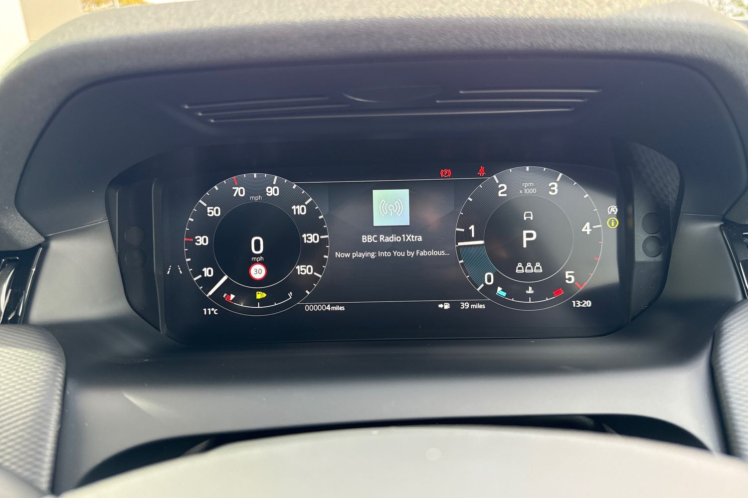 Used Land Rover Discovery Sport 2025 for sale - 76364656: Photo 15