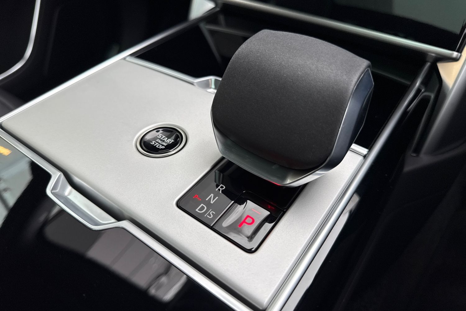 Used Land Rover Range Rover 2025 for sale - 76416634: Photo 16