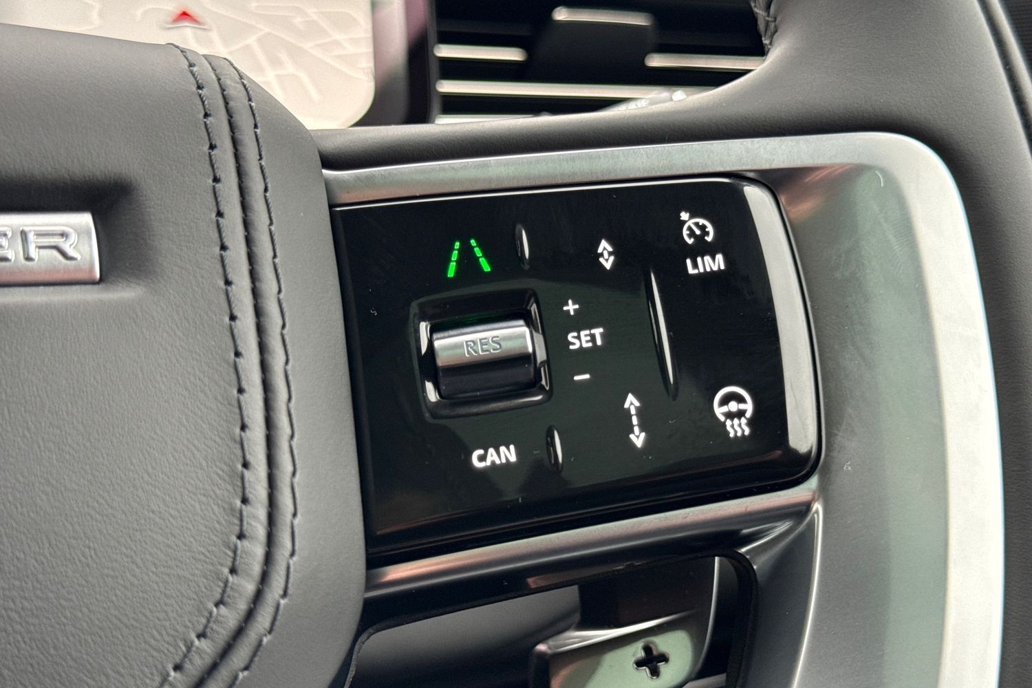 Used Land Rover Range Rover 2025 for sale - 76416634: Photo 18