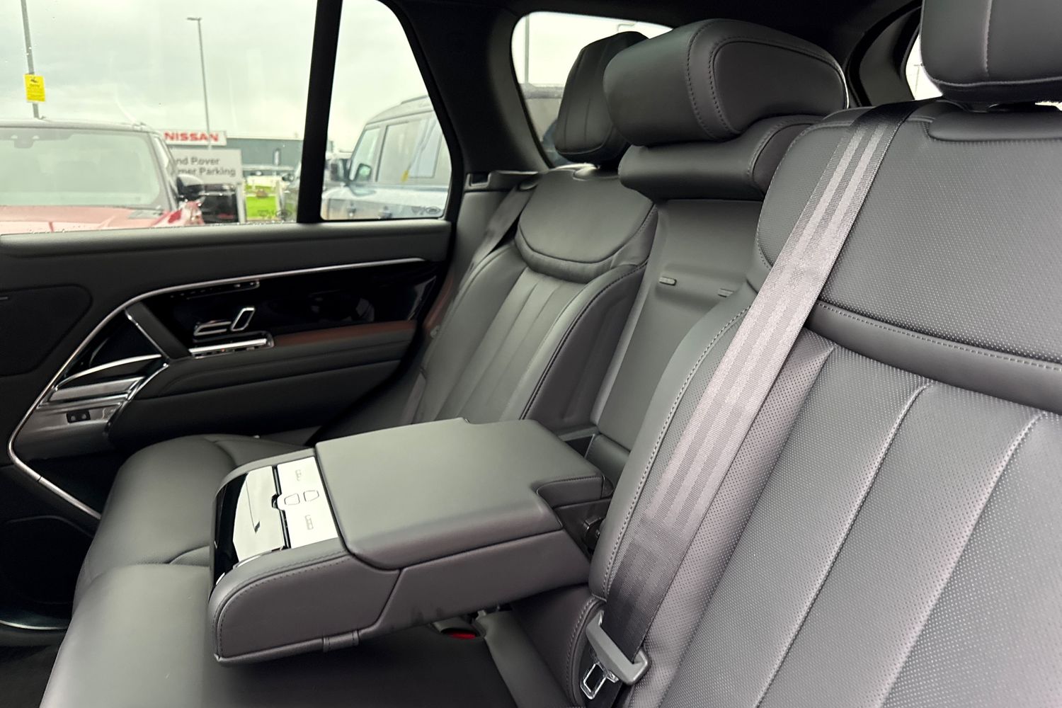 Used Land Rover Range Rover 2025 for sale - 76416634: Photo 26