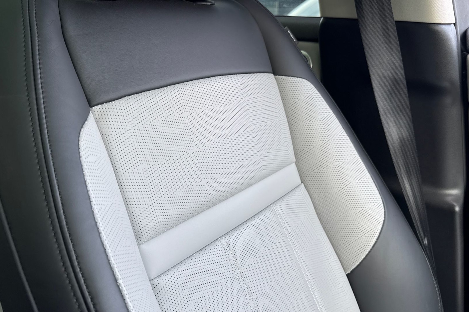 Used Land Rover Range Rover Evoque 2024 for sale - 77620485: Photo 46