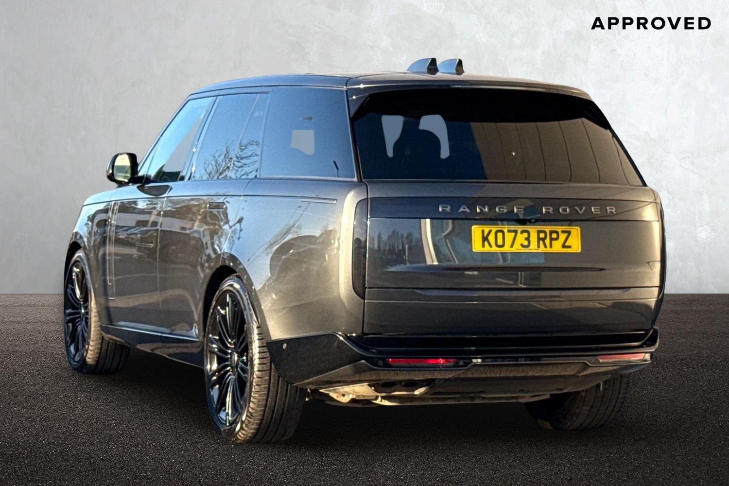 Used Land Rover Range Rover 2024 for sale - 76739523: Photo 2