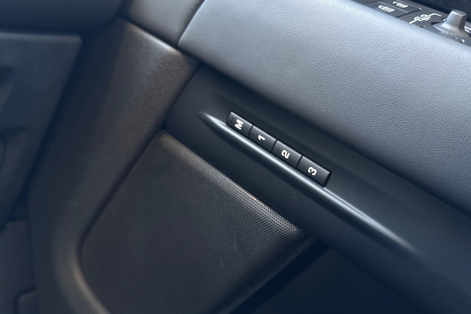 Used Land Rover Range Rover Evoque 2023 for sale - 76711772: Photo 26