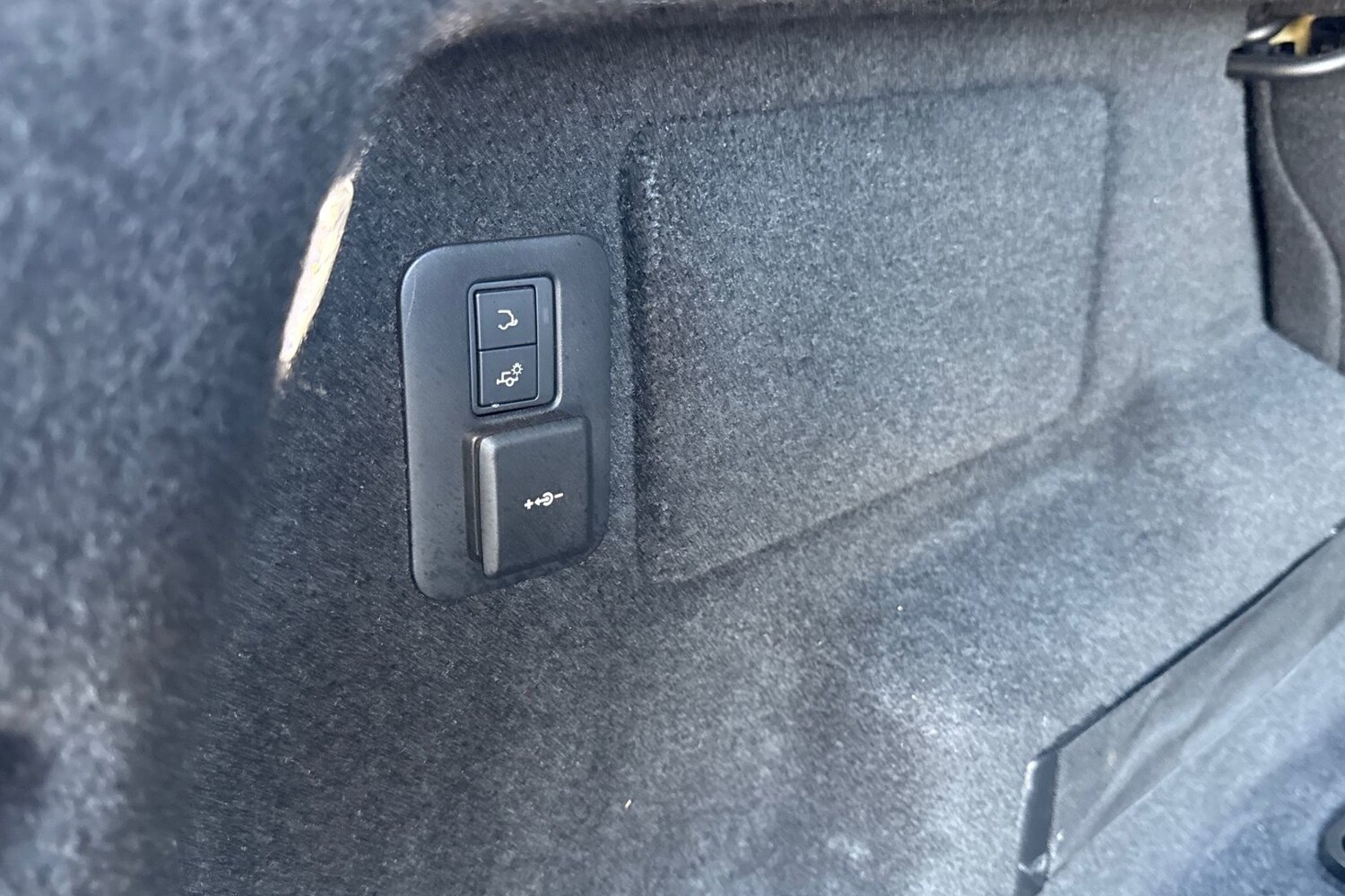 Used Land Rover Range Rover Evoque 2023 for sale - 76711772: Photo 28