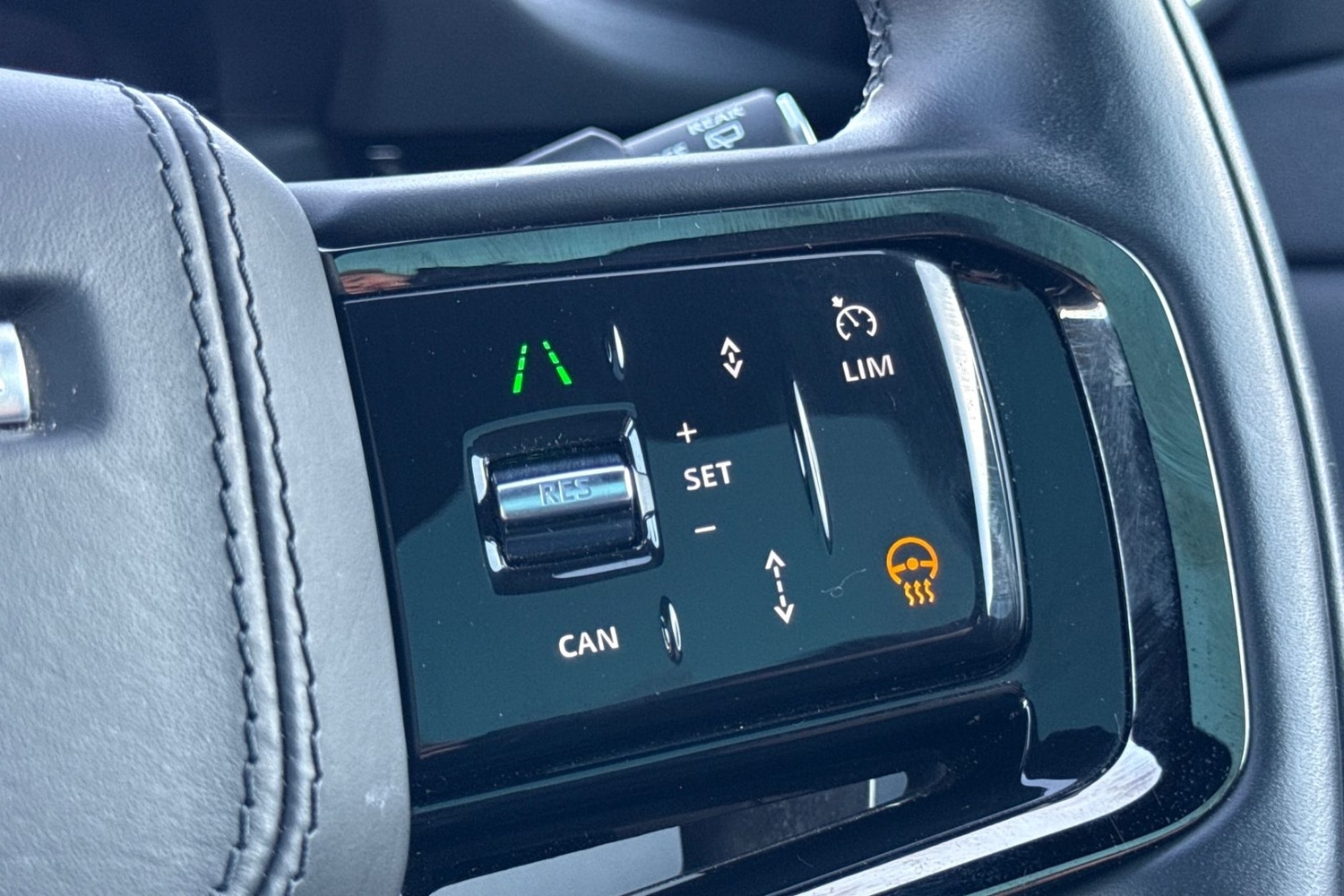 Used Land Rover Range Rover Evoque 2023 for sale - 76711772: Photo 33