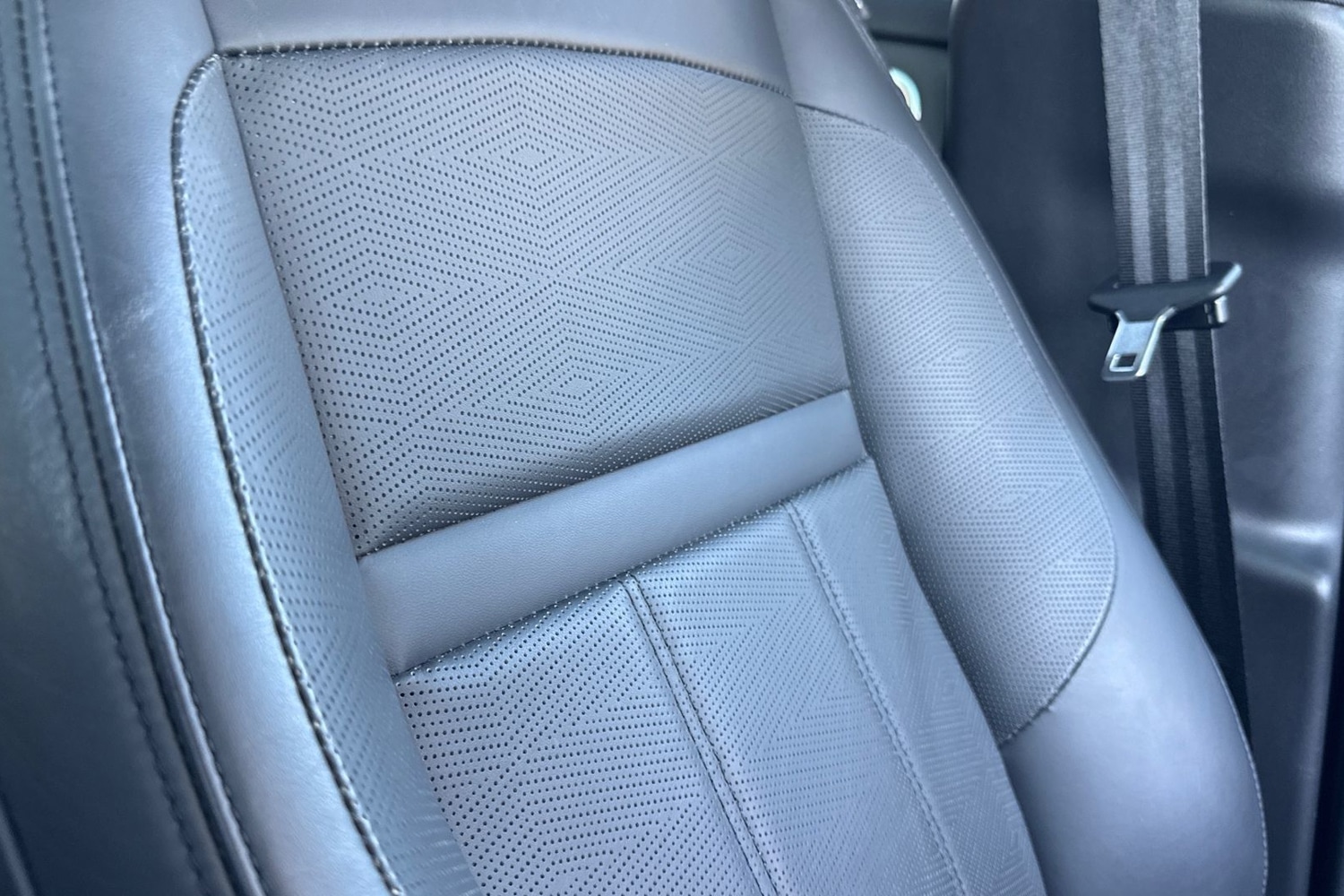 Used Land Rover Range Rover Evoque 2023 for sale - 76711772: Photo 50