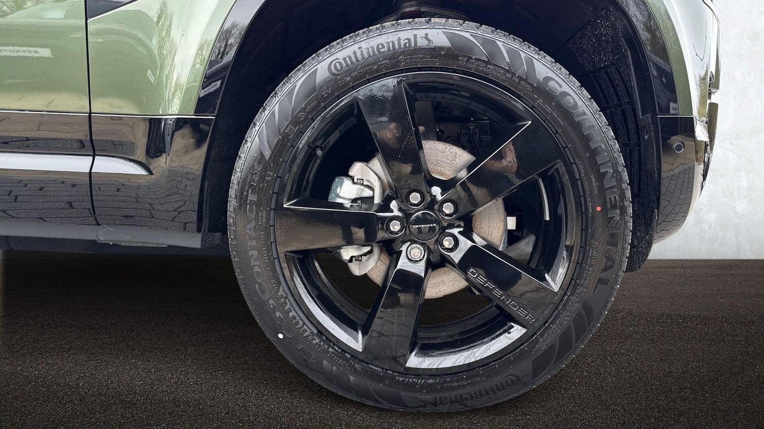 Used Land Rover Defender 110 2026 for sale - 78029484: Photo 16