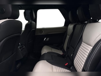 Used Land Rover Discovery 2023 for sale - 79082607: Photo
