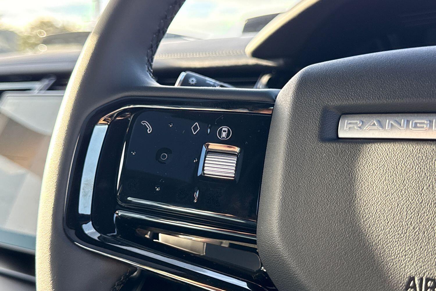 Used Land Rover Range Rover Velar 2025 for sale - 76416625: Photo 17