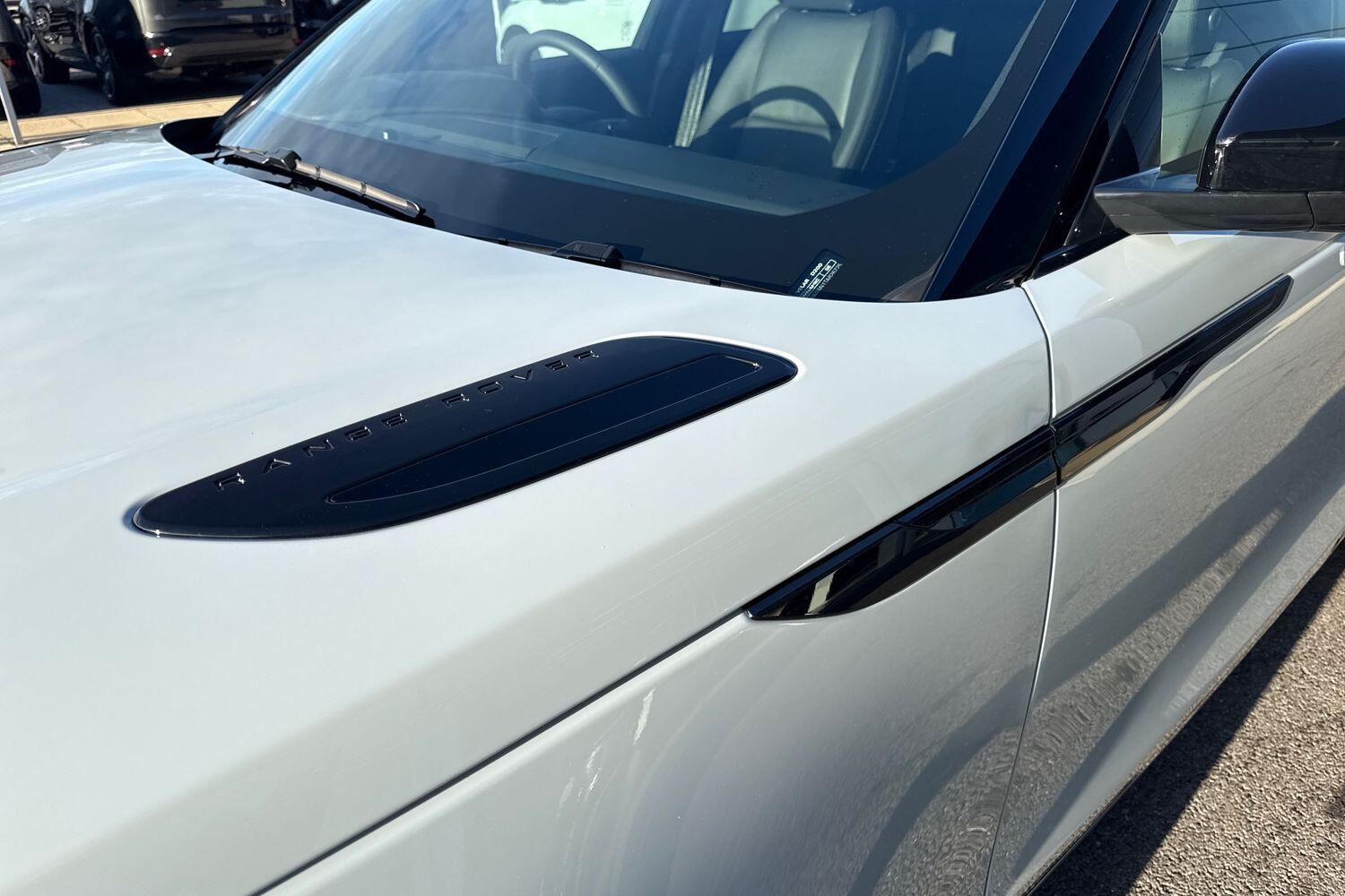 Used Land Rover Range Rover Velar 2025 for sale - 76416625: Photo 26