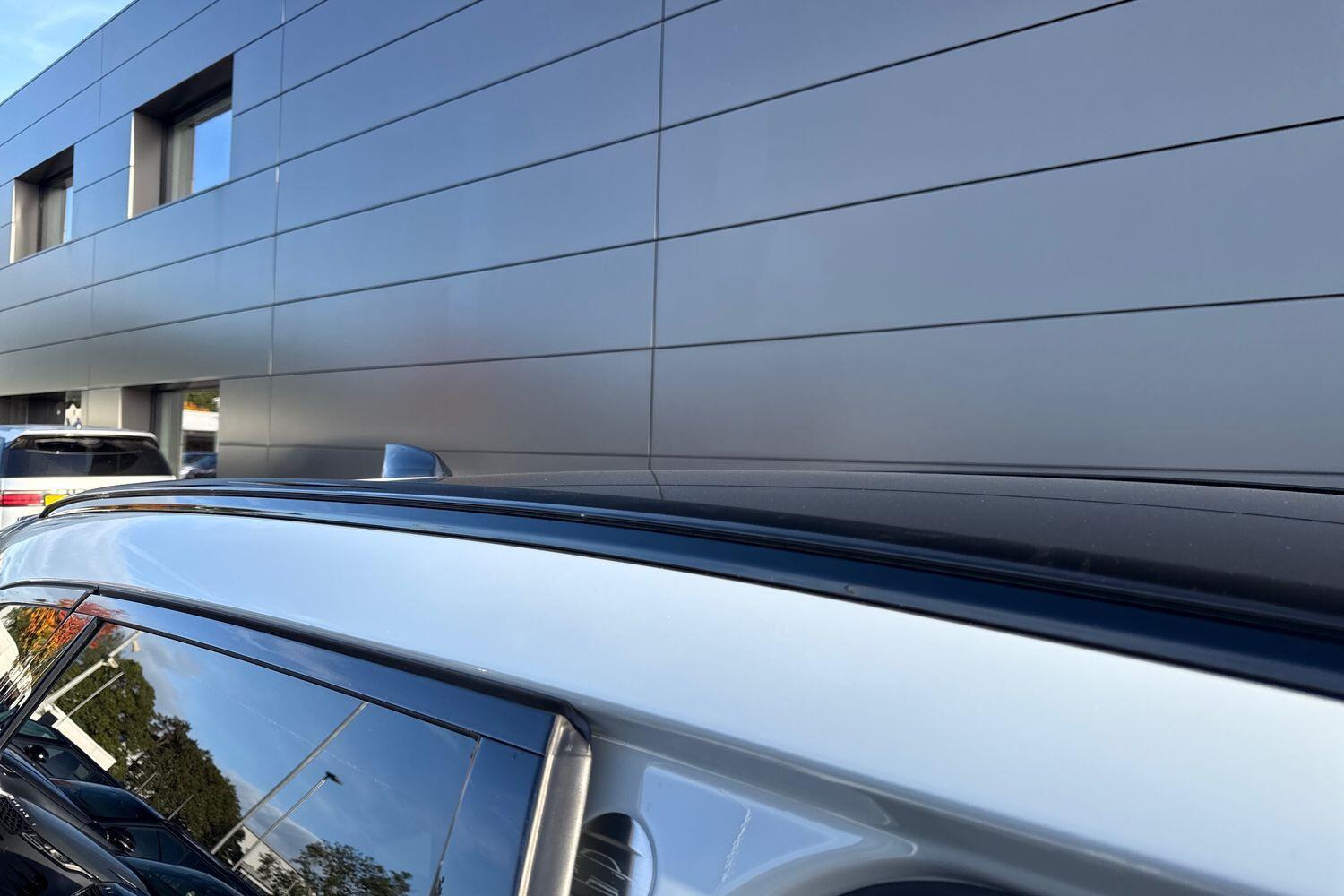 Used Land Rover Range Rover Velar 2025 for sale - 76416625: Photo 35