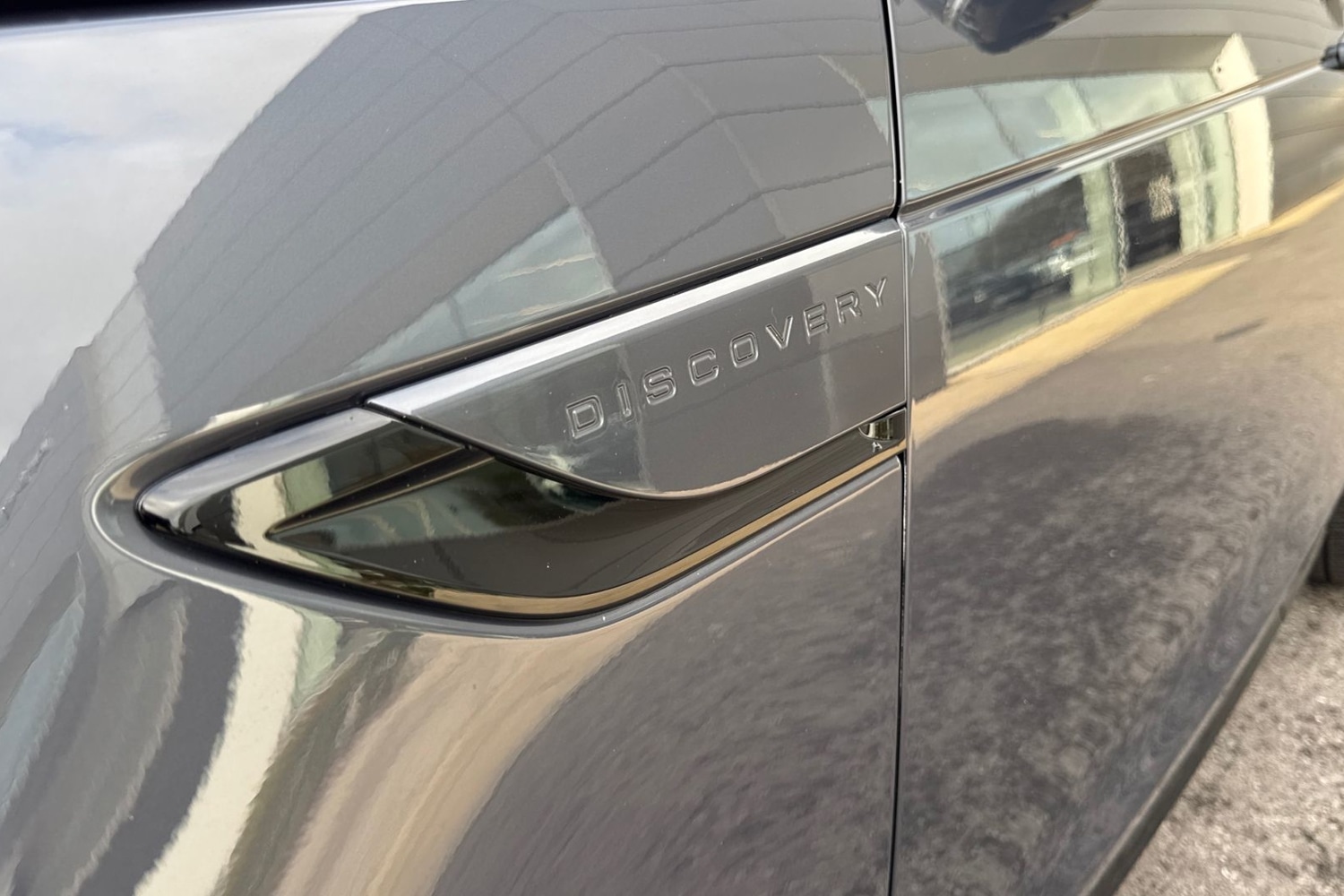 Used Land Rover Discovery 2025 for sale - 76902562: Photo 29