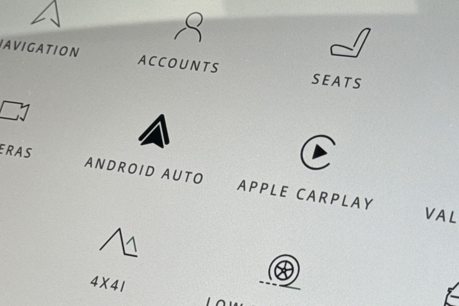 Used Land Rover Discovery 2025 for sale - 76902562: Photo 35