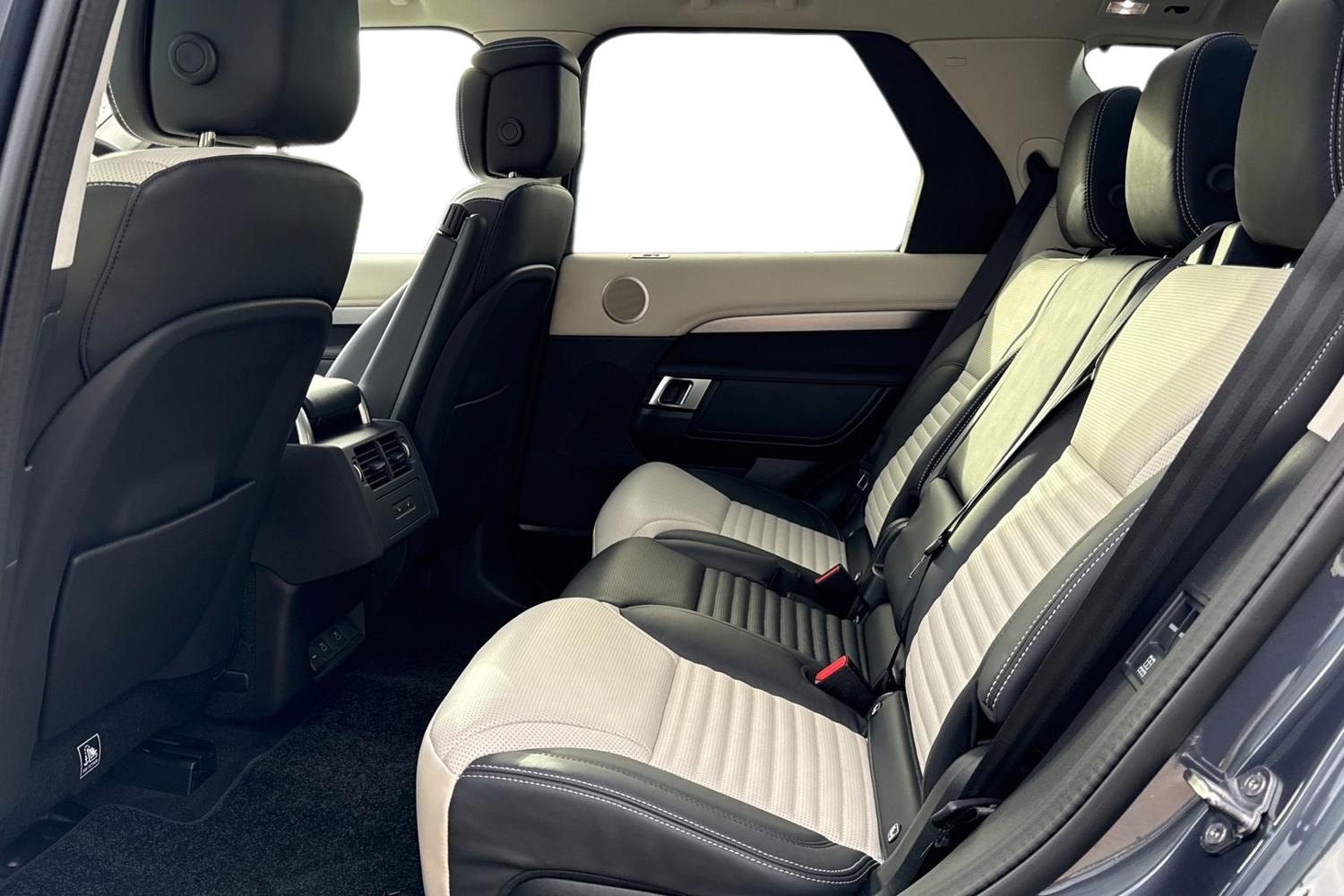 Used Land Rover Discovery 2025 for sale - 76902562: Photo 4