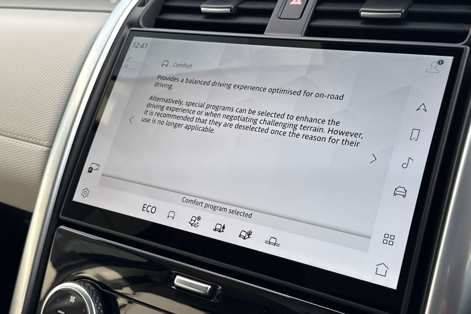 Used Land Rover Discovery 2025 for sale - 76902562: Photo 40