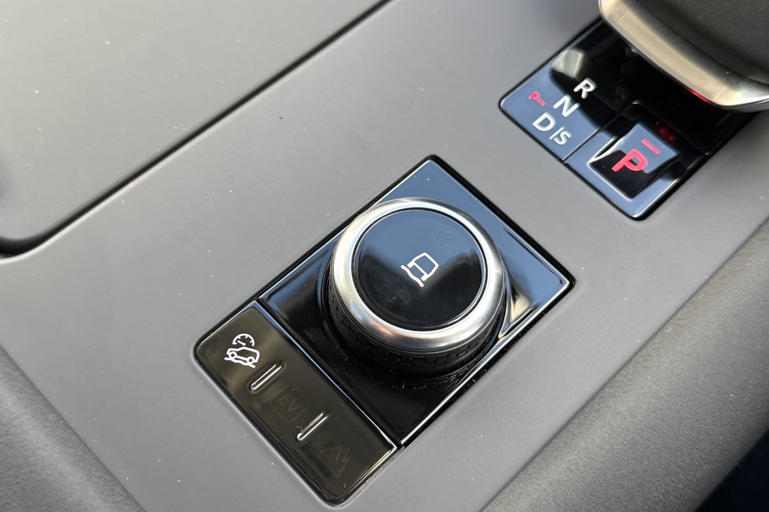 Used Land Rover Discovery 2025 for sale - 76902562: Photo 45