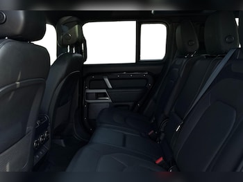 Used Land Rover Defender 110 2024 for sale - 79252535: Photo