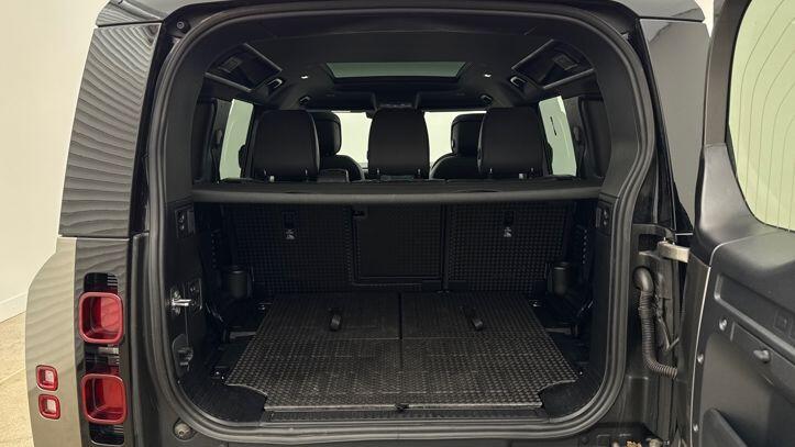 Used Land Rover Defender 2025 for sale - 77620559: Photo 10