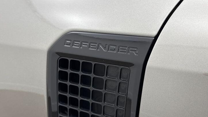 Used Land Rover Defender 2025 for sale - 77620559: Photo 19