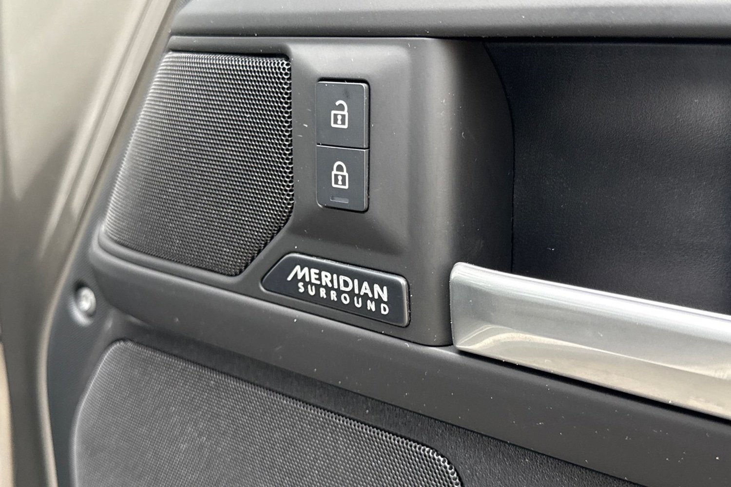 Used Land Rover Defender 110 2025 for sale - 77620559: Photo 25