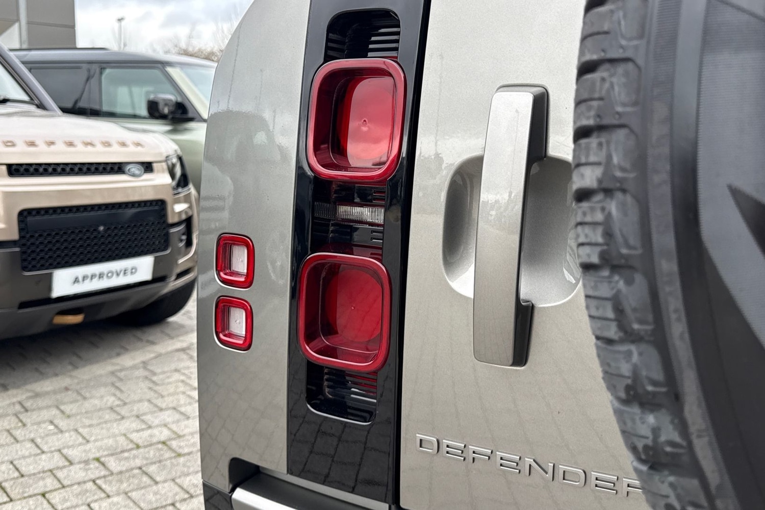 Used Land Rover Defender 110 2025 for sale - 77620559: Photo 27