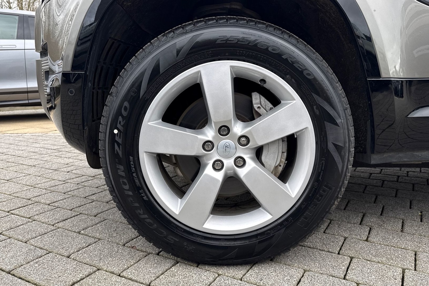 Used Land Rover Defender 110 2025 for sale - 77620559: Photo 42