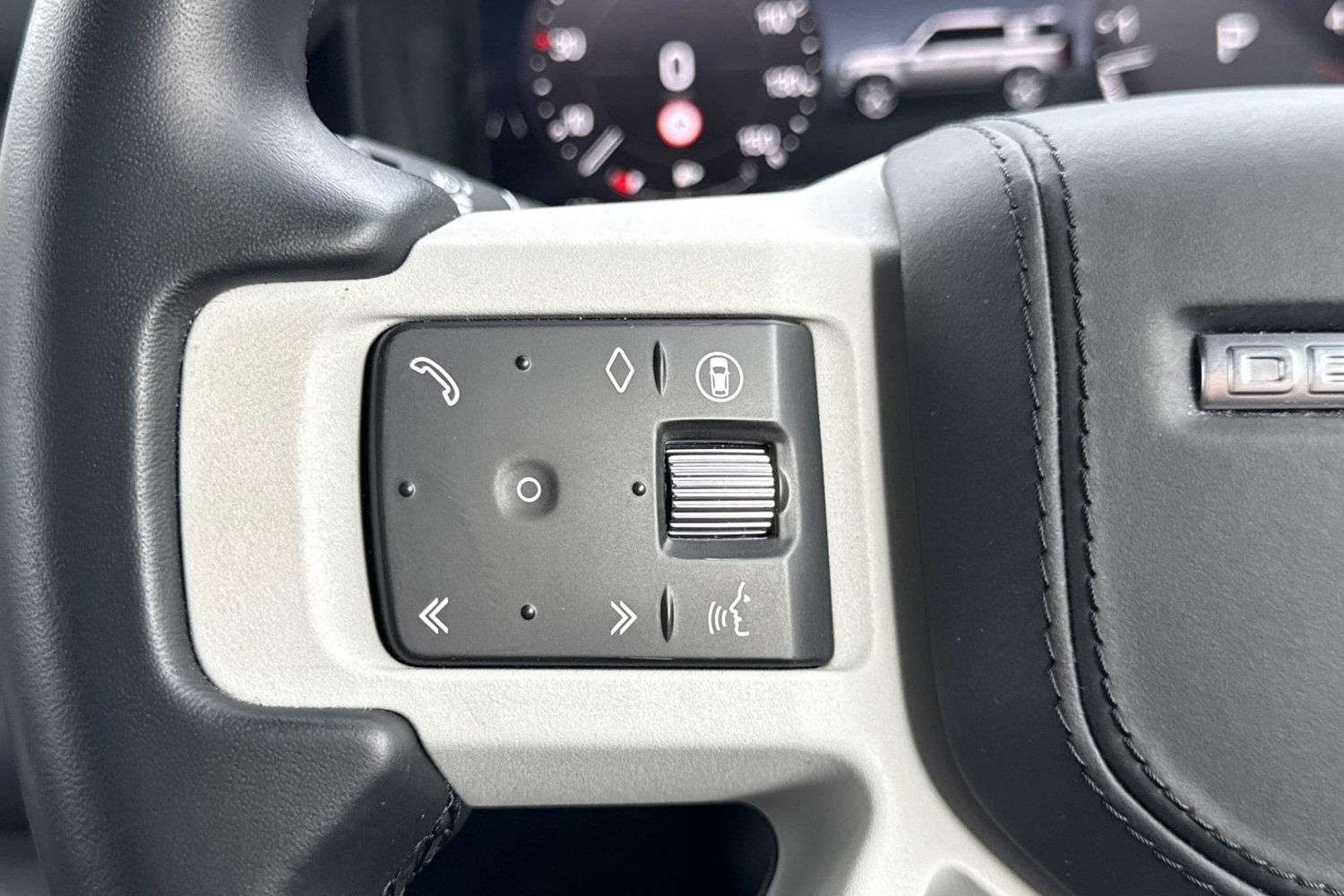 Used Land Rover Defender 110 2025 for sale - 77620559: Photo 47