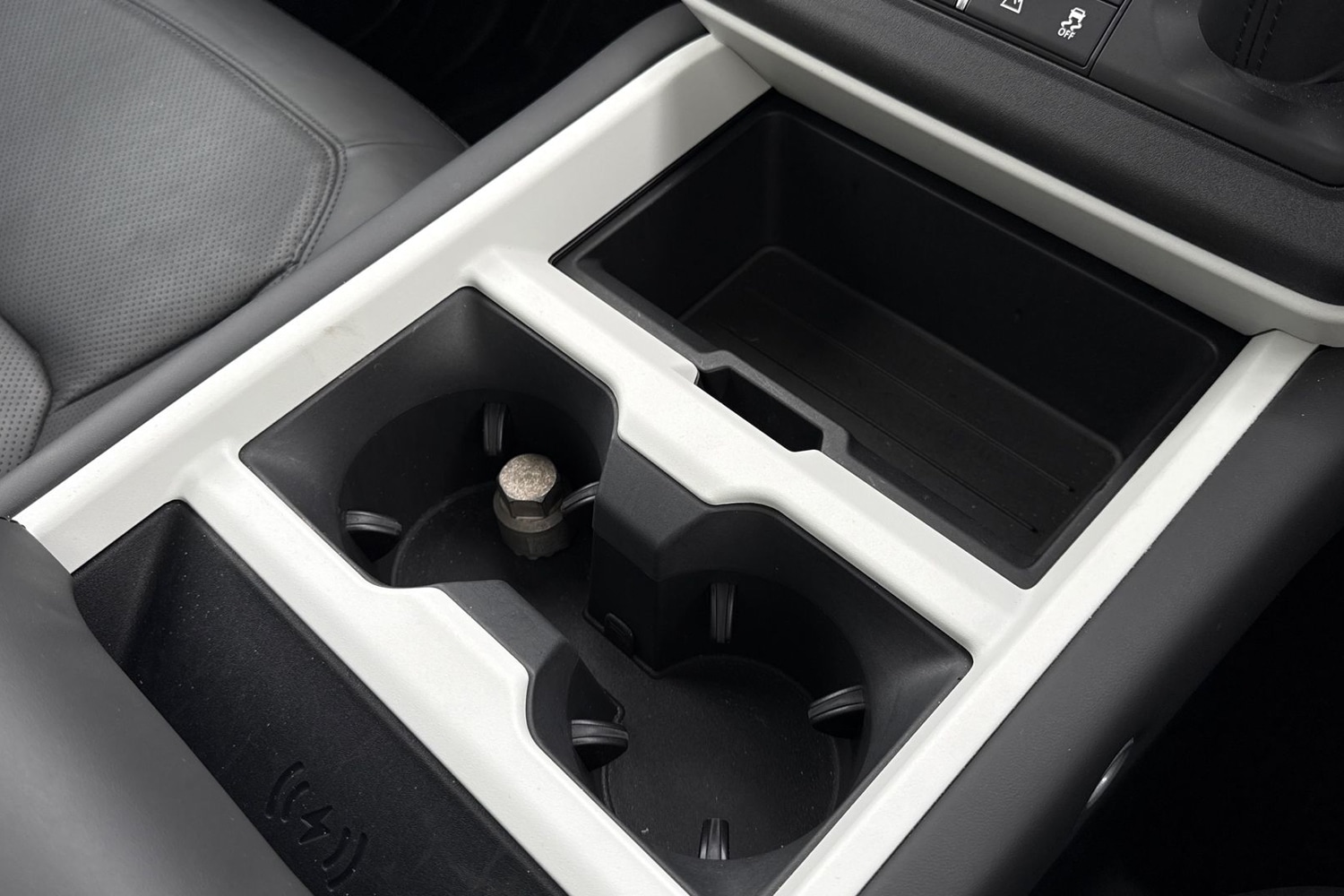 Used Land Rover Defender 110 2025 for sale - 77620559: Photo 50