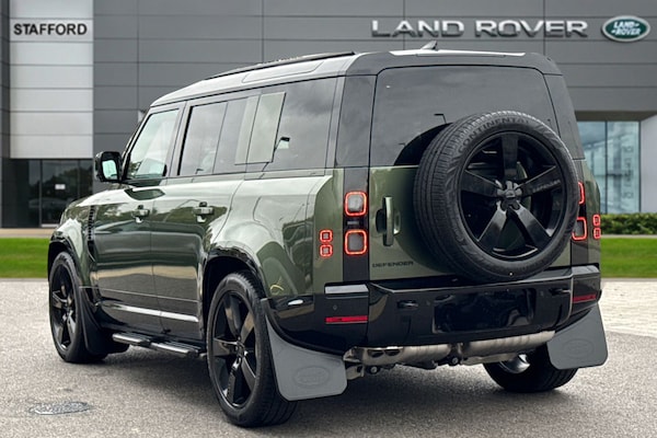 Used Land Rover Defender 110 2025 for sale - 76249209: Photo 2