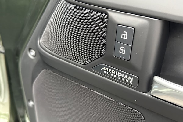 Used Land Rover Defender 110 2025 for sale - 76249209: Photo 37