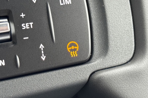 Used Land Rover Defender 110 2025 for sale - 76249209: Photo 40