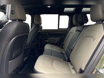 Used Land Rover Defender 110 2025 for sale - 76249209: Photo 4