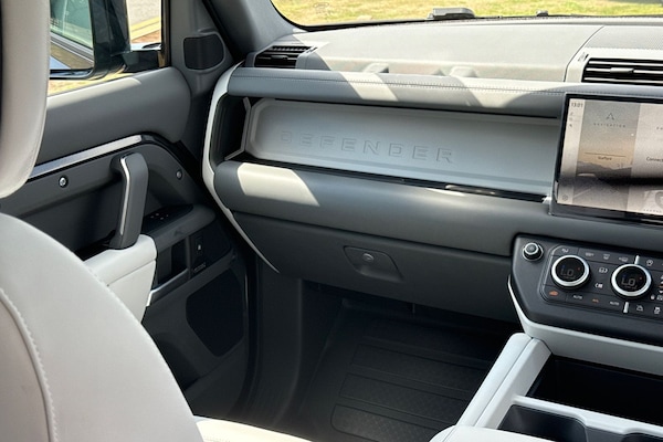 Used Land Rover Defender 110 2025 for sale - 75524924: Photo 29