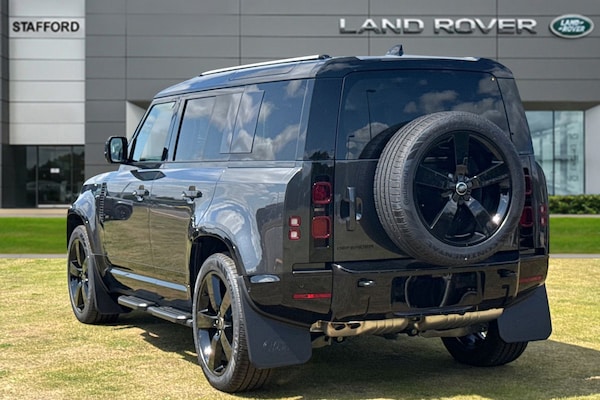 Used Land Rover Defender 110 2025 for sale - 75524924: Photo 2