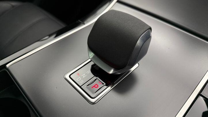 Used Land Rover Range Rover Velar 2023 for sale - 77692092: Photo 13