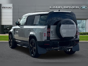 Used Land Rover Defender 110 2025 for sale - 75957696: Photo