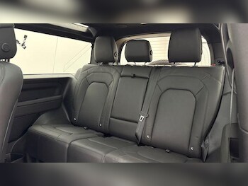 Used Land Rover Defender 2024 for sale - 77692276: Photo