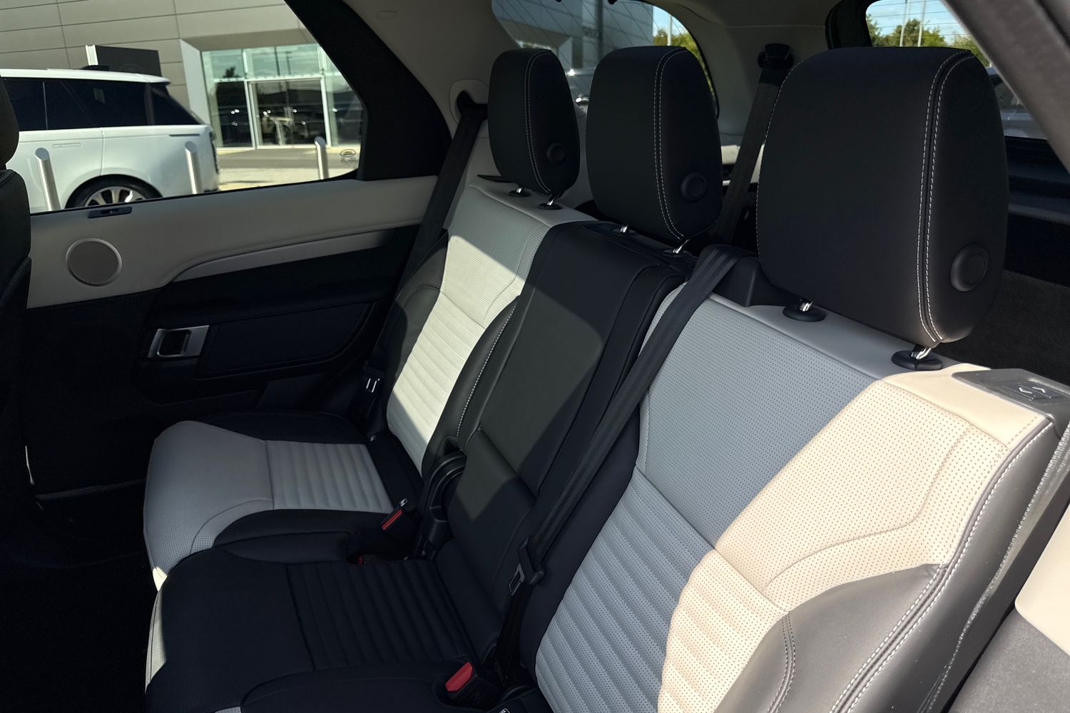 Used Land Rover Discovery 2026 for sale - 77779794: Photo 13