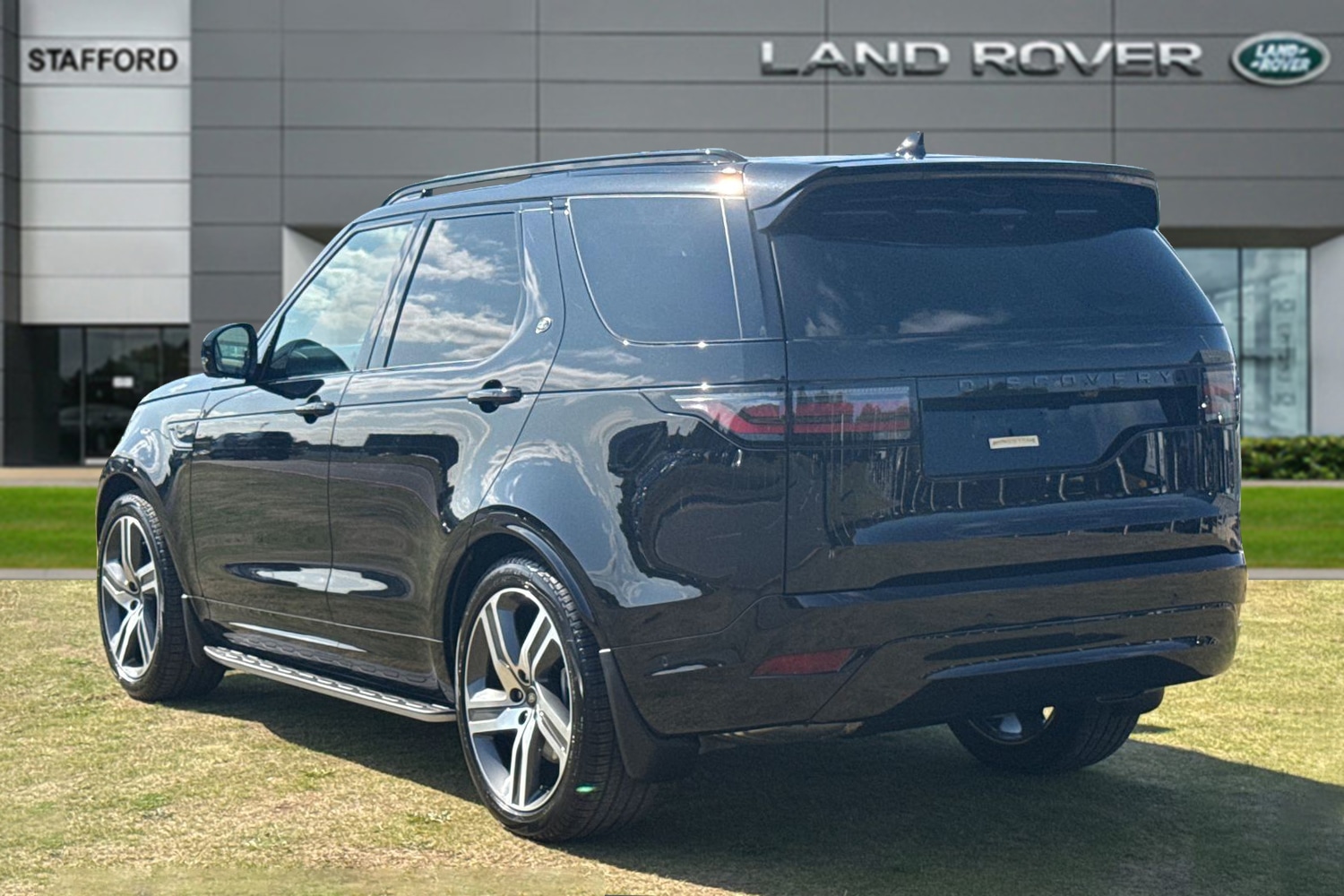 Used Land Rover Discovery 2026 for sale - 77779794: Photo 2
