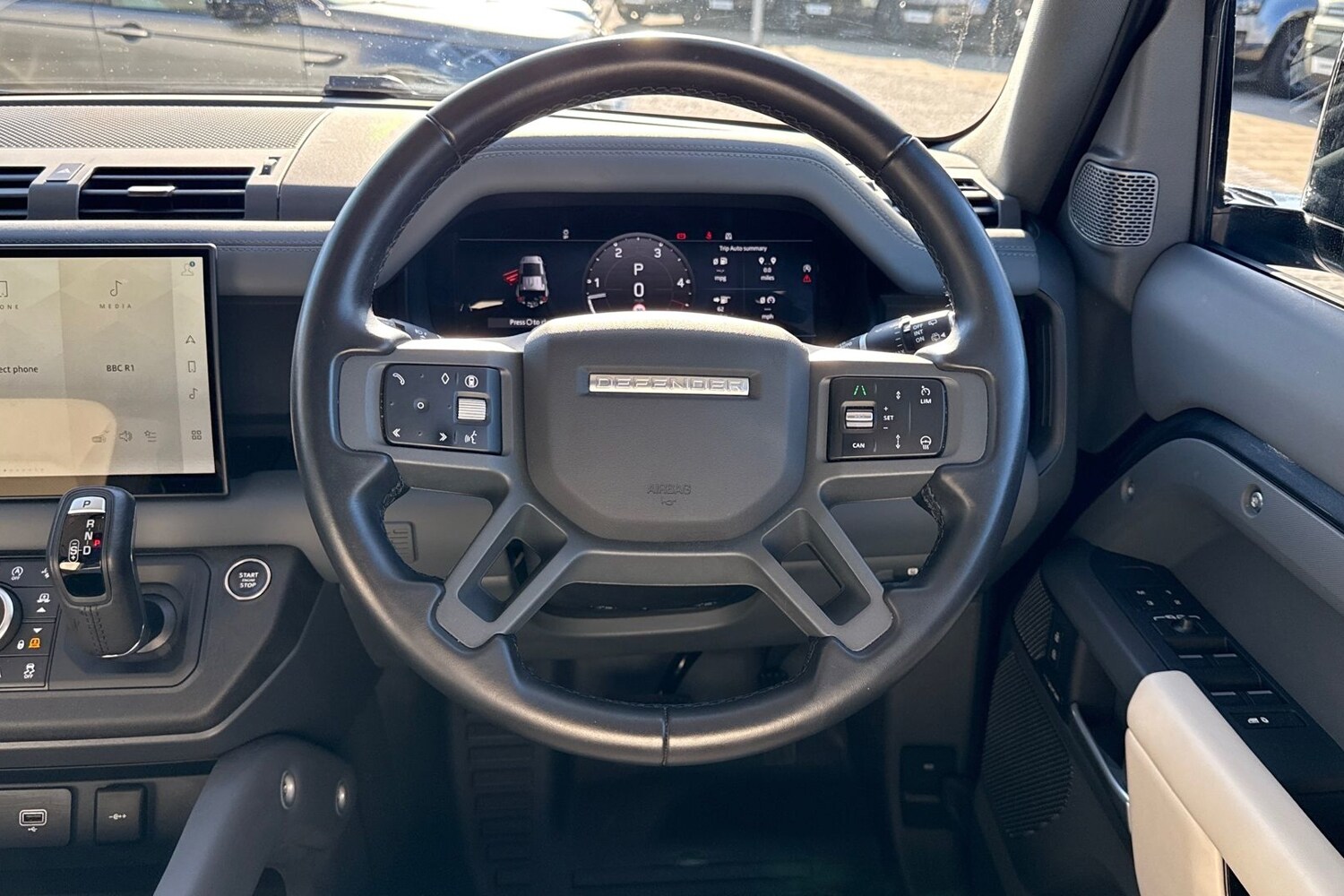 Used Land Rover Defender 110 2024 for sale - 76065310: Photo 16