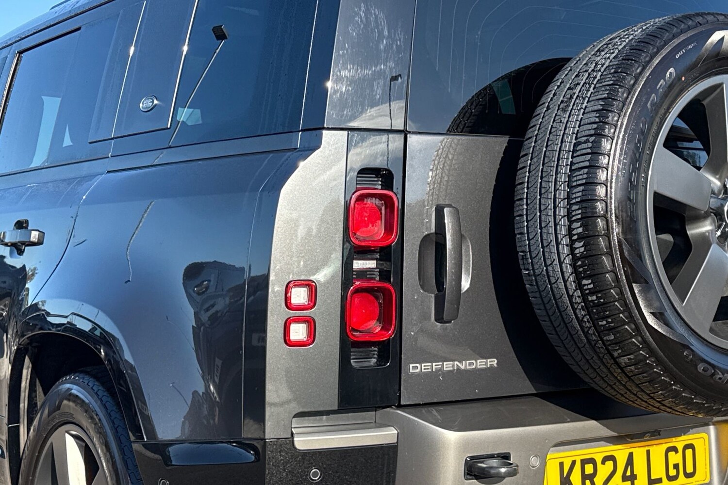 Used Land Rover Defender 110 2024 for sale - 76065310: Photo 20