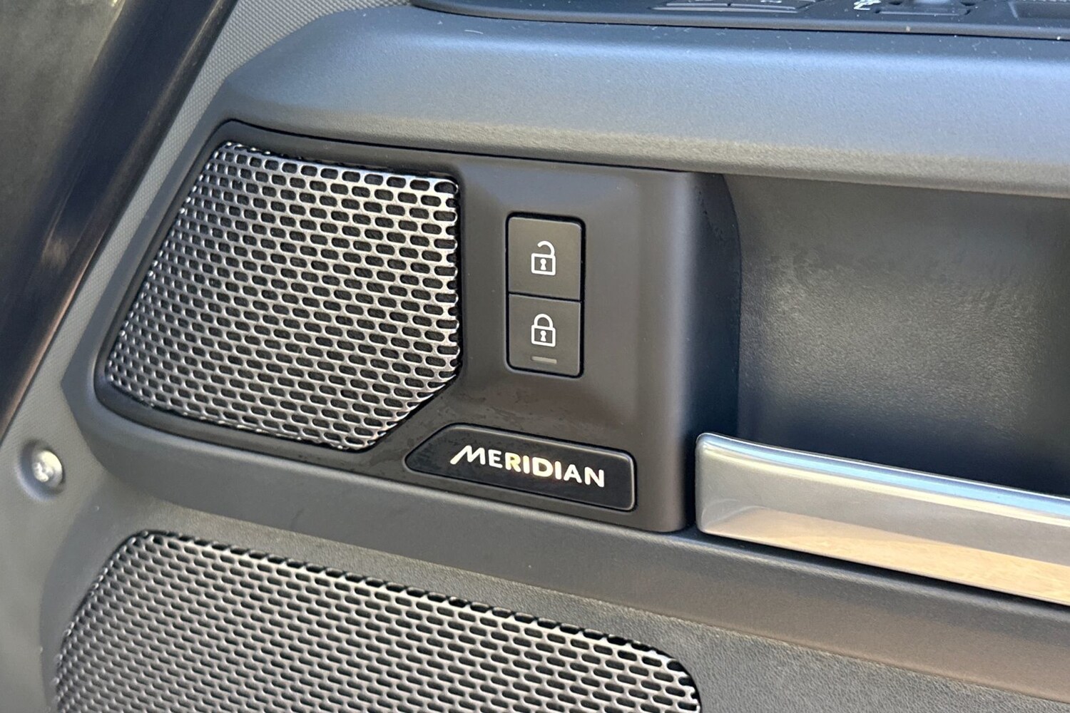 Used Land Rover Defender 110 2024 for sale - 76065310: Photo 25